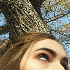 Meet your Posher, Chloe